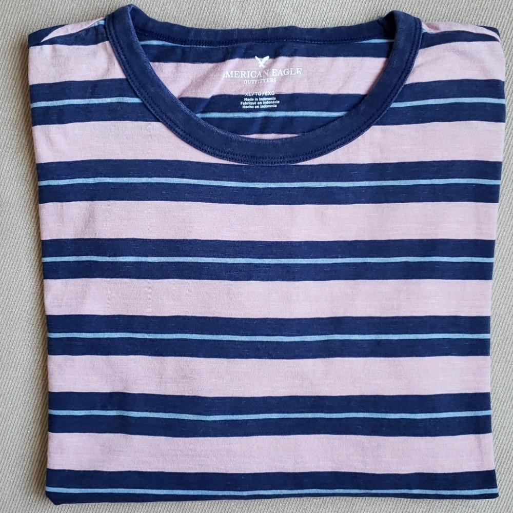 🔥3/$30 or 5/$40🔥  AE Short-Sleeved Striped T-Shirt